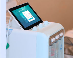 Laser Machine Equipped With Medical Monitor For Beauty Care